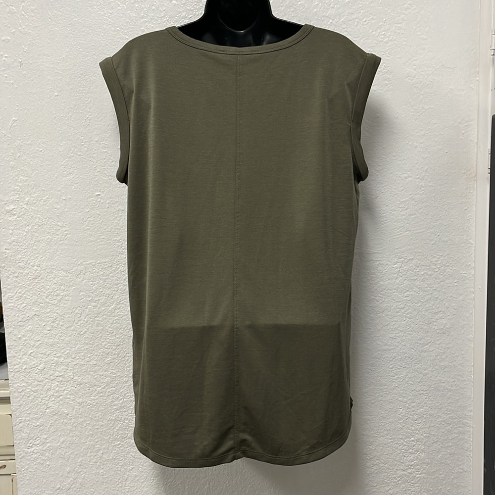 Women’s Workshop Republic Clothing shirt size medium NWT - Picture 2 of 5